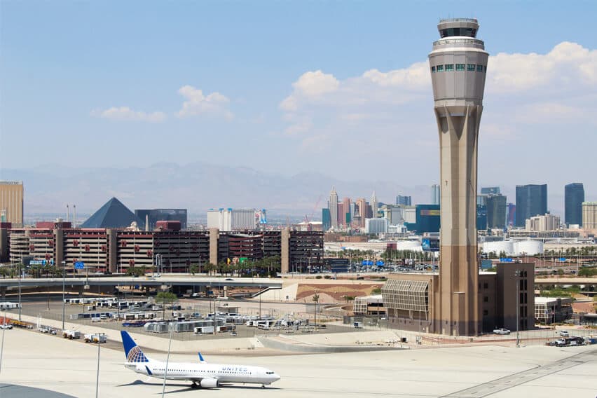 financial reporting and stats card item